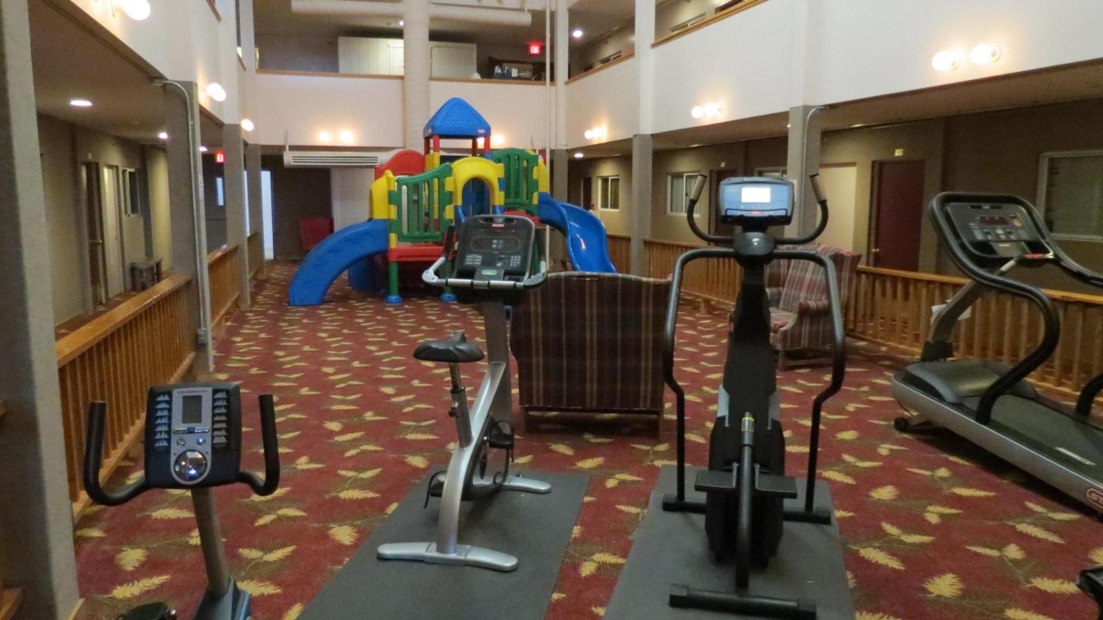 Stroll to Slopes Village Area Ski in-out MtLodge 151